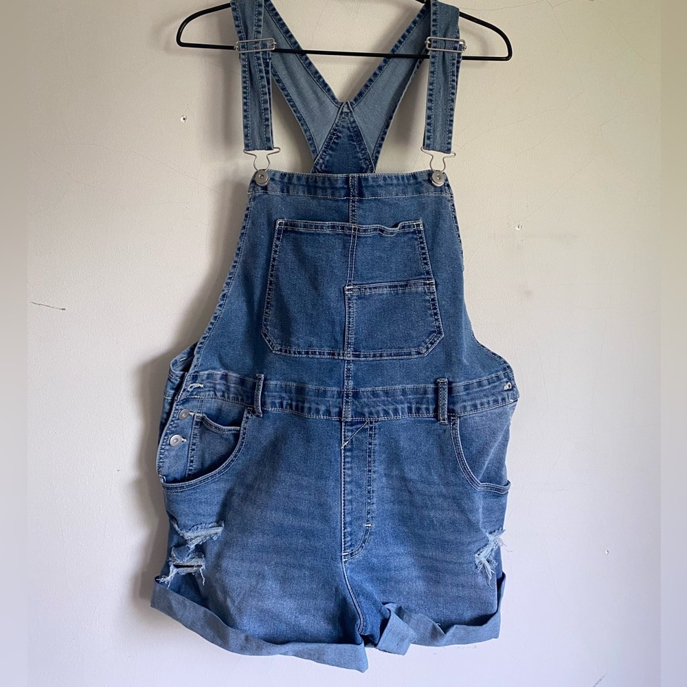 Cute Distressed-New Overall Jean Shorts